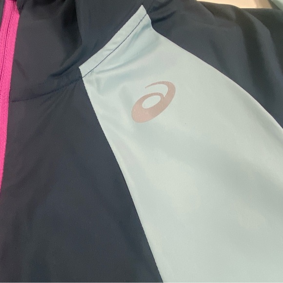 NWOT Asics Visibility Jacket Women's Size M - Picture 5 of 11